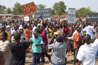 Burkina Faso : LÂ’opposition appelle à  manifester contre la modification de lÂ’article 37